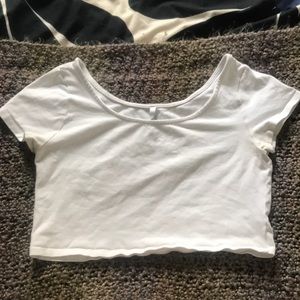 White short sleeve crop top